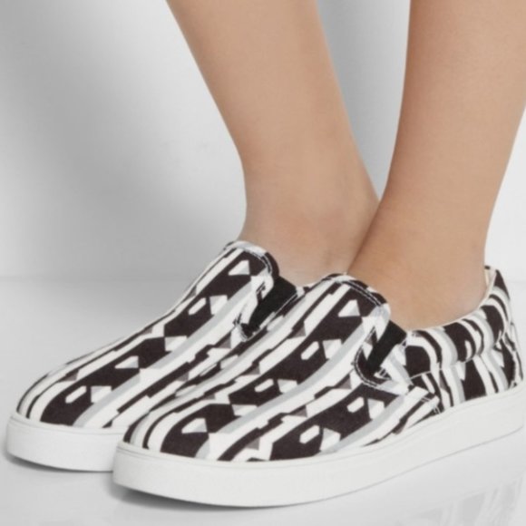 Peter Pilotto  / Target Geometric Canvas Sneaker - Picture 1 of 12